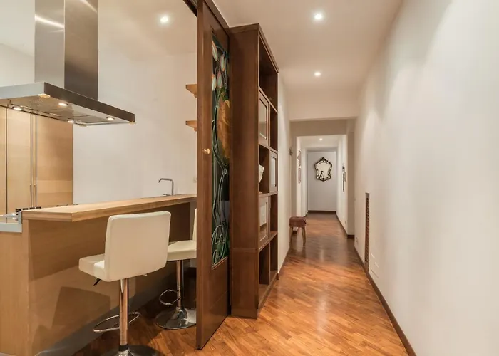 The Rent - Three-bedroom Near Borghese