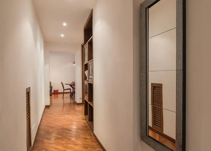 The Rent - Three-bedroom Near Borghese Apartament Rzym