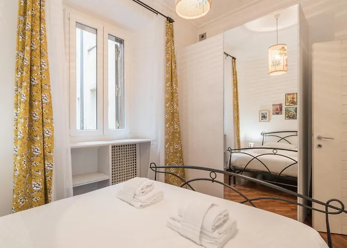 The Rent - Three-bedroom Near Borghese Apartament