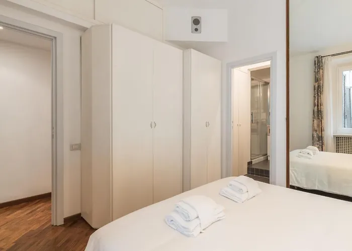 The Rent - Three-bedroom Near Borghese Apartament