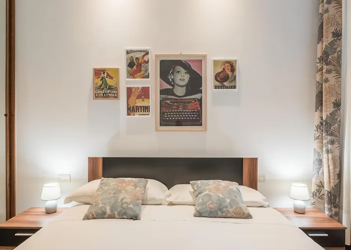 The Rent - Three-bedroom Near Borghese *